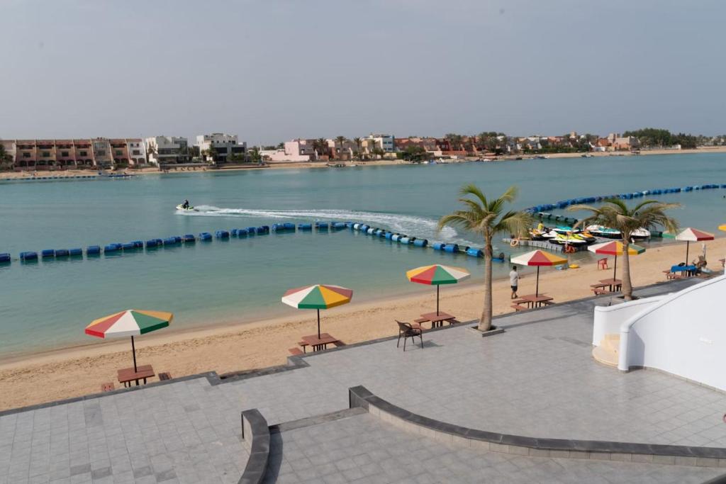شاليه فاخر 5 غرف مطل